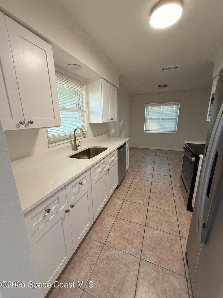 Property Photo:  3431 Marvel Avenue  FL 32796 
