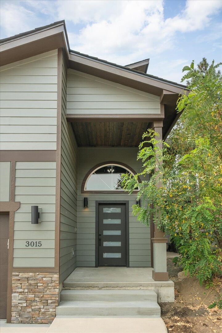 Property Photo:  3015 N Evander Ln  WA 99217 