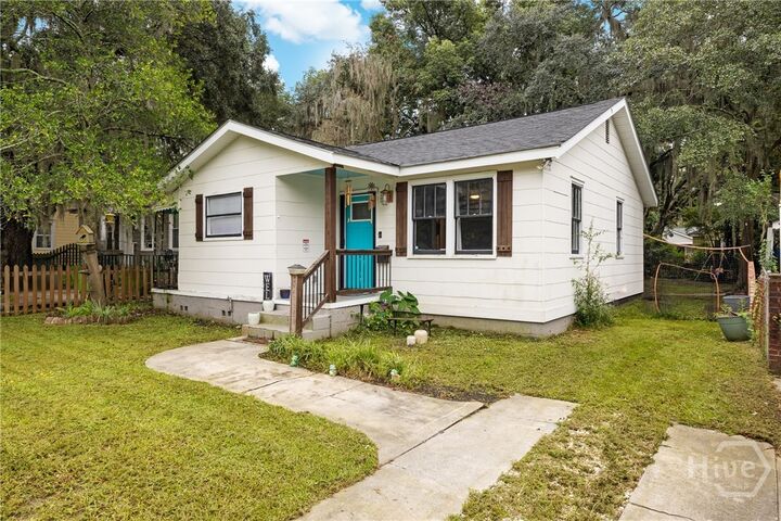 Property Photo:  2411 Alabama Avenue  GA 31404 