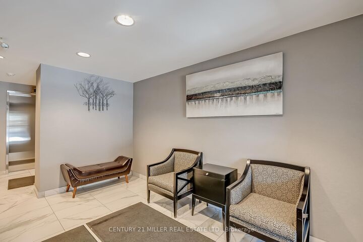 Property Photo:  32 Tannery Street 608  ON L5M 6T6 