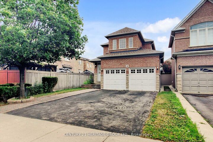 Property Photo:  4 Sunnyvale Gate  ON L6S 6J3 