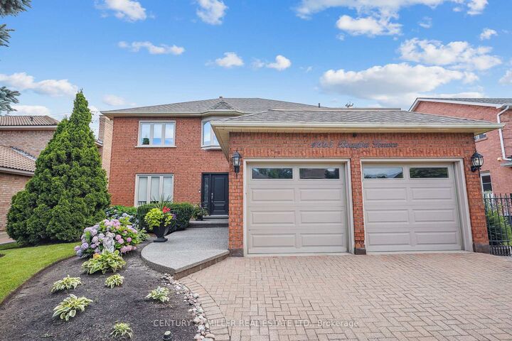 Photo de la propriété: 4665 Beaufort Terrace ON L5M 3J1