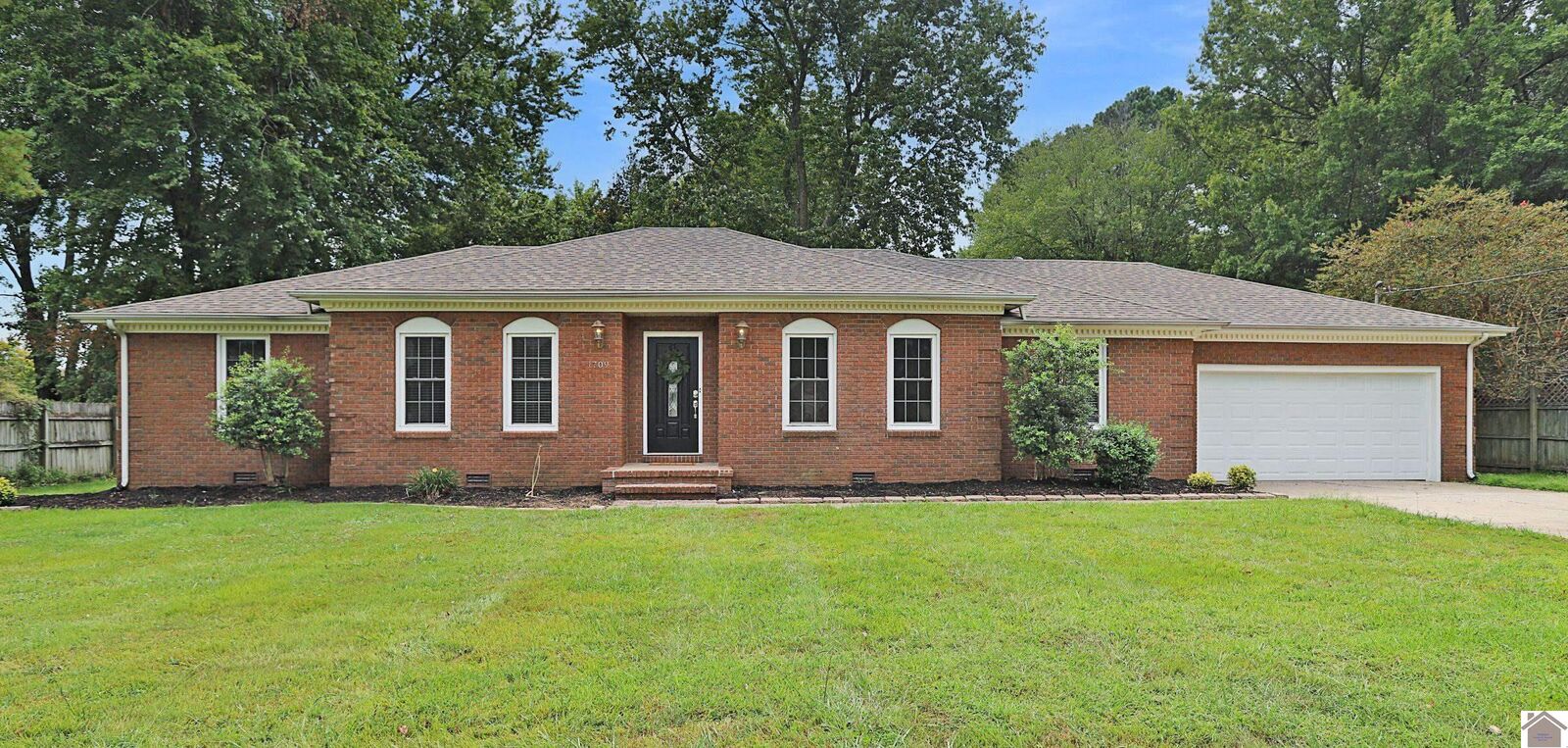 Property Photo: 1709 Plainview Dr KY 42071