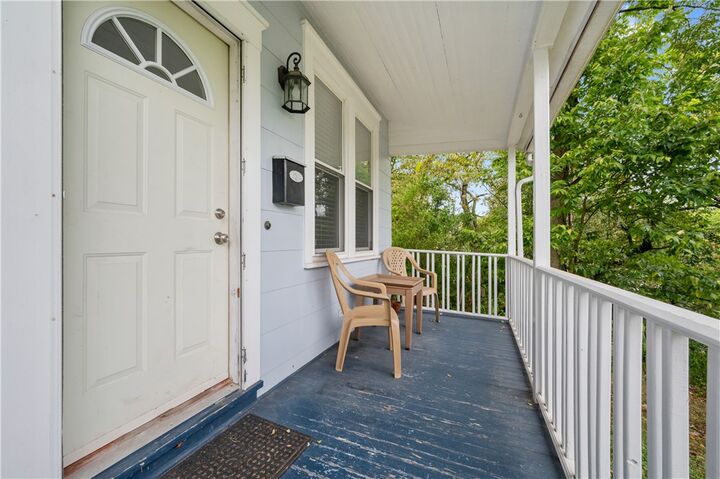 Property Photo:  2815 Toledo Street  PA 15204 