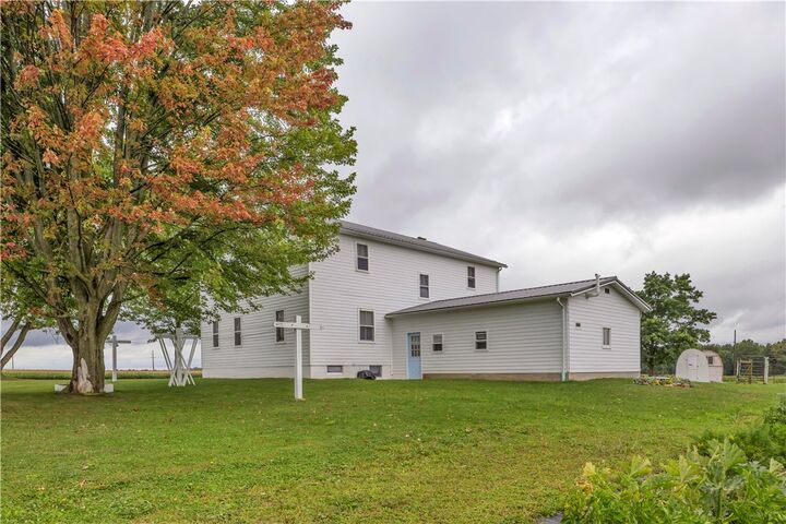 Property Photo: 334 Dutch Ln PA 16142