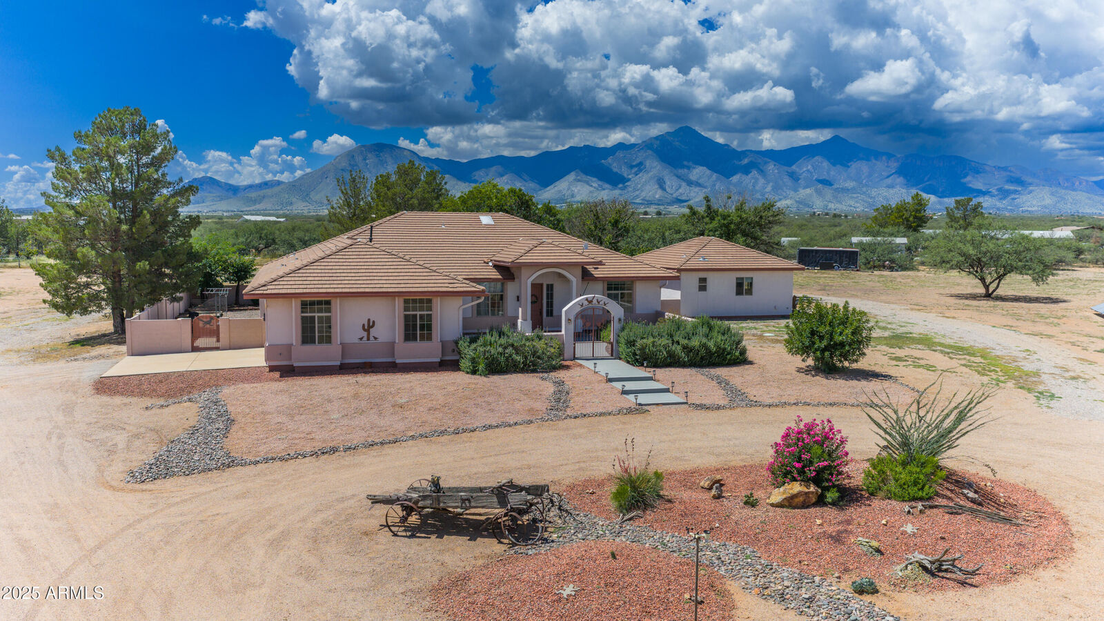 Property Photo:  8910 S Rio Santiago --  AZ 85615 