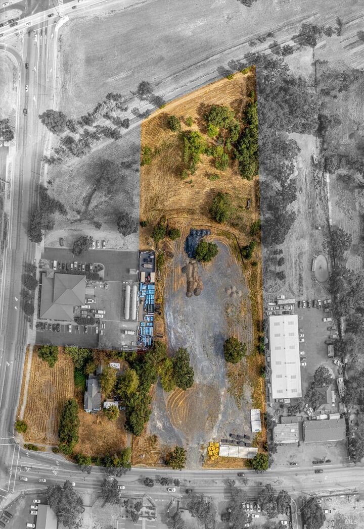 Property Photo: 4025 4055 Sebastopol Road CA 95407