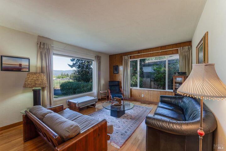 Property Photo: 1240 Helen Avenue CA 95482