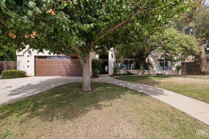 5705 Valley Street  Bakersfield CA 93306 photo