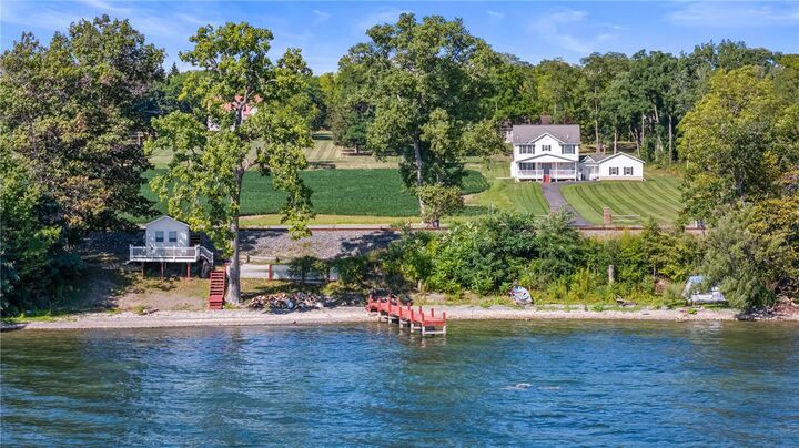 Property Photo:  81 Old State Road  NY 14527 