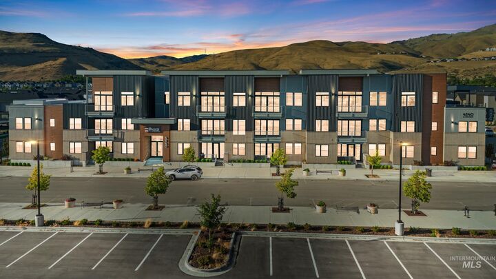 Property Photo:  4340 E Haystack St 209  ID 83716 