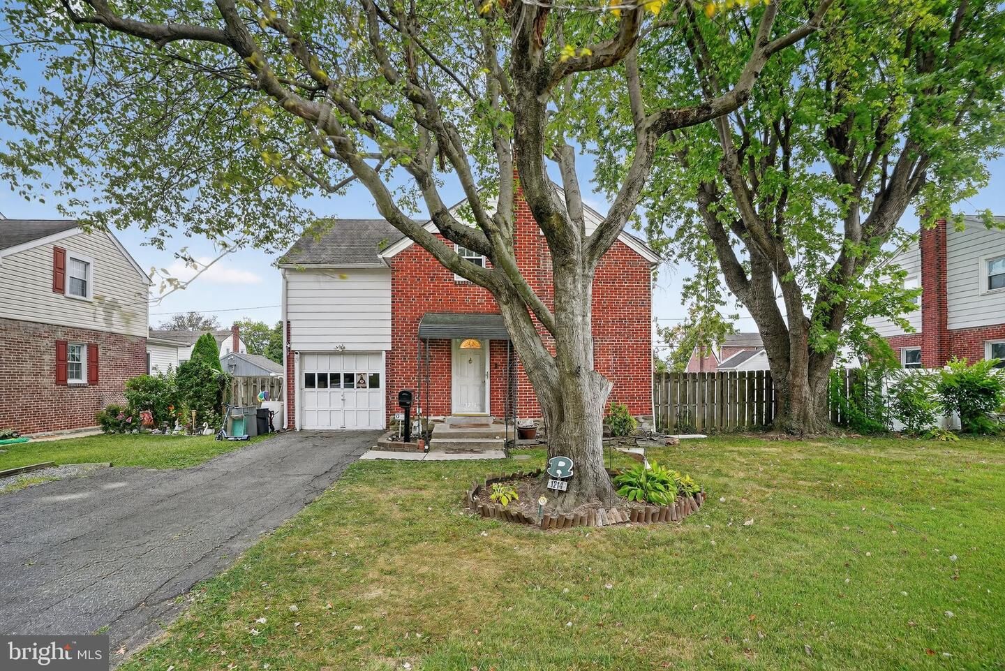 Property Photo:  1214 Macdade Boulevard  PA 19094 