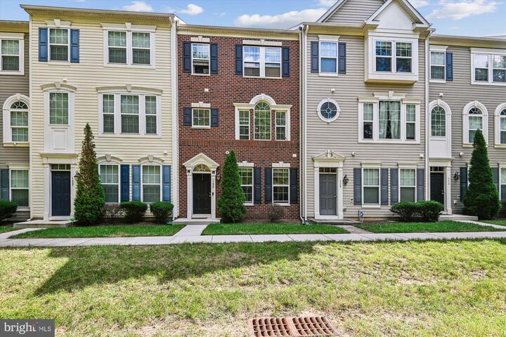 Property Photo:  120 Kindred Way  MD 21061 