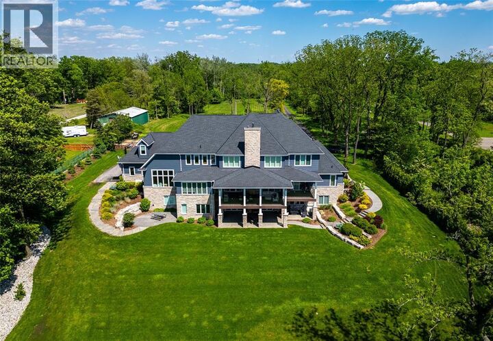 Photo de la propriété: 647 St Clair Parkway ON N0N 1G0