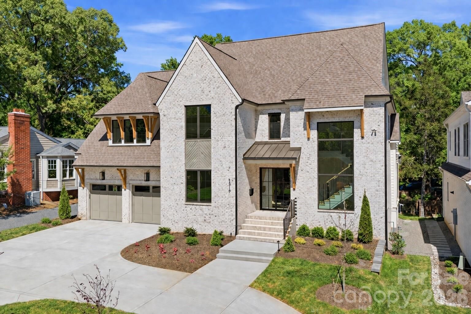 Property Photo:  1519 Lynway Drive  NC 28203 