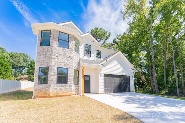 Property Photo:  9818 Hood Road  NC 28215 