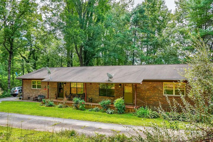 Property Photo:  69 Mountain Street  NC 28752 