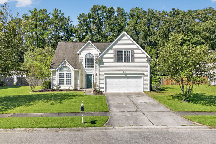 Property Photo: 172 Thousand Oaks Circle SC 29445