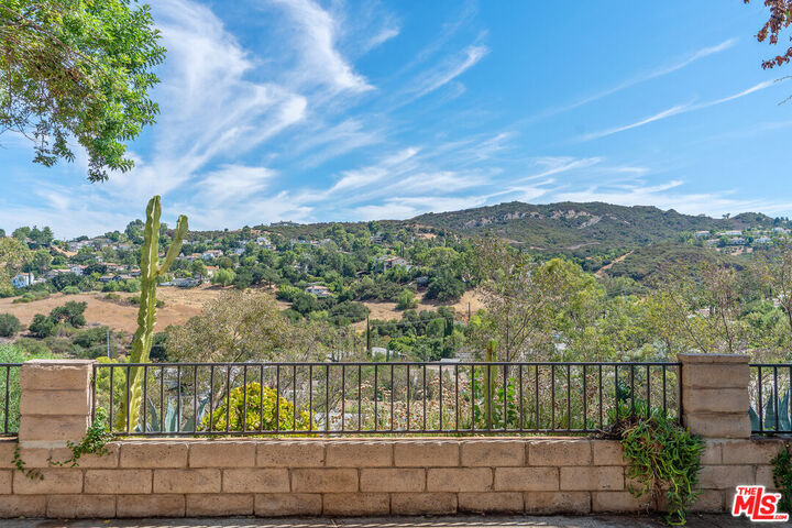 Property Photo: 23777 Mulholland Hwy CA 91302