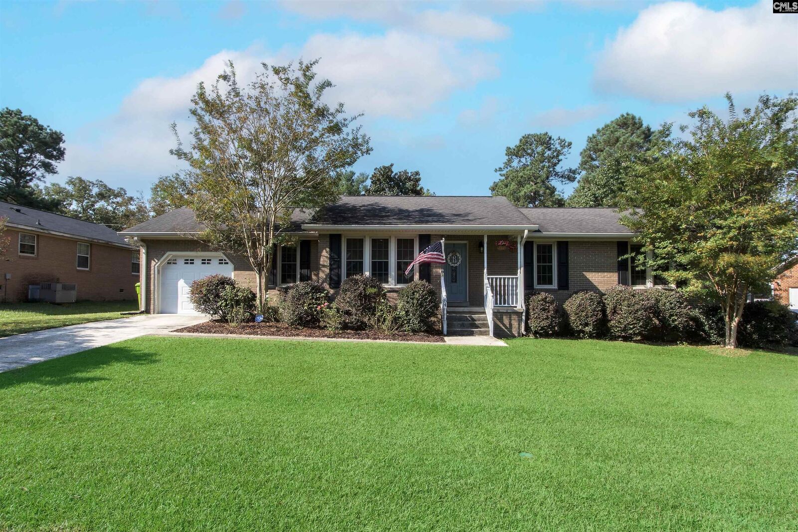 Property Photo:  84 Inway  SC 29223 