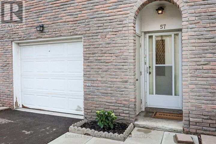 Property Photo:  121 Centennial Road 57  ON M1C 1Z7 