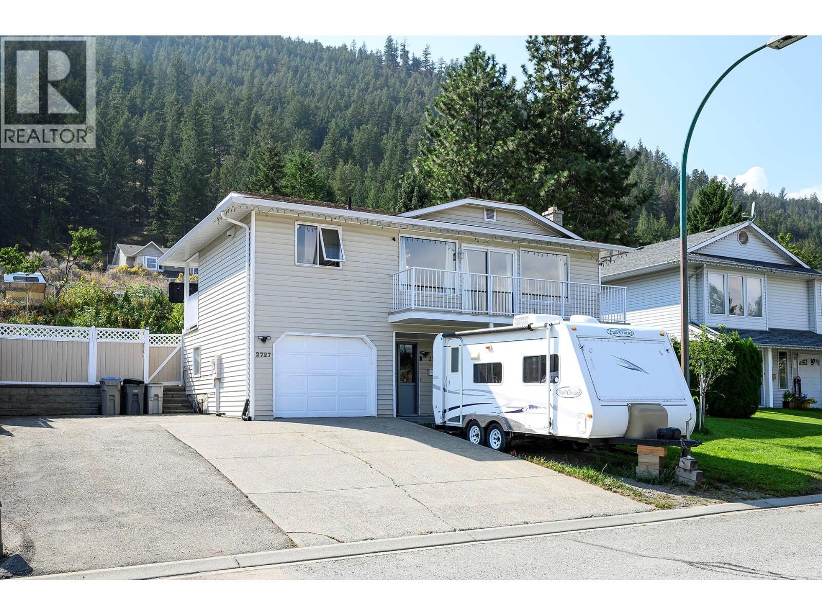 Property Photo:  2727 Qu'Appelle Boulevard  BC V2E 2J9 