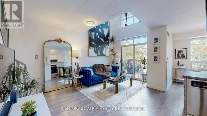 Property Photo:  800 King Street West 215  ON M5V 3M7 