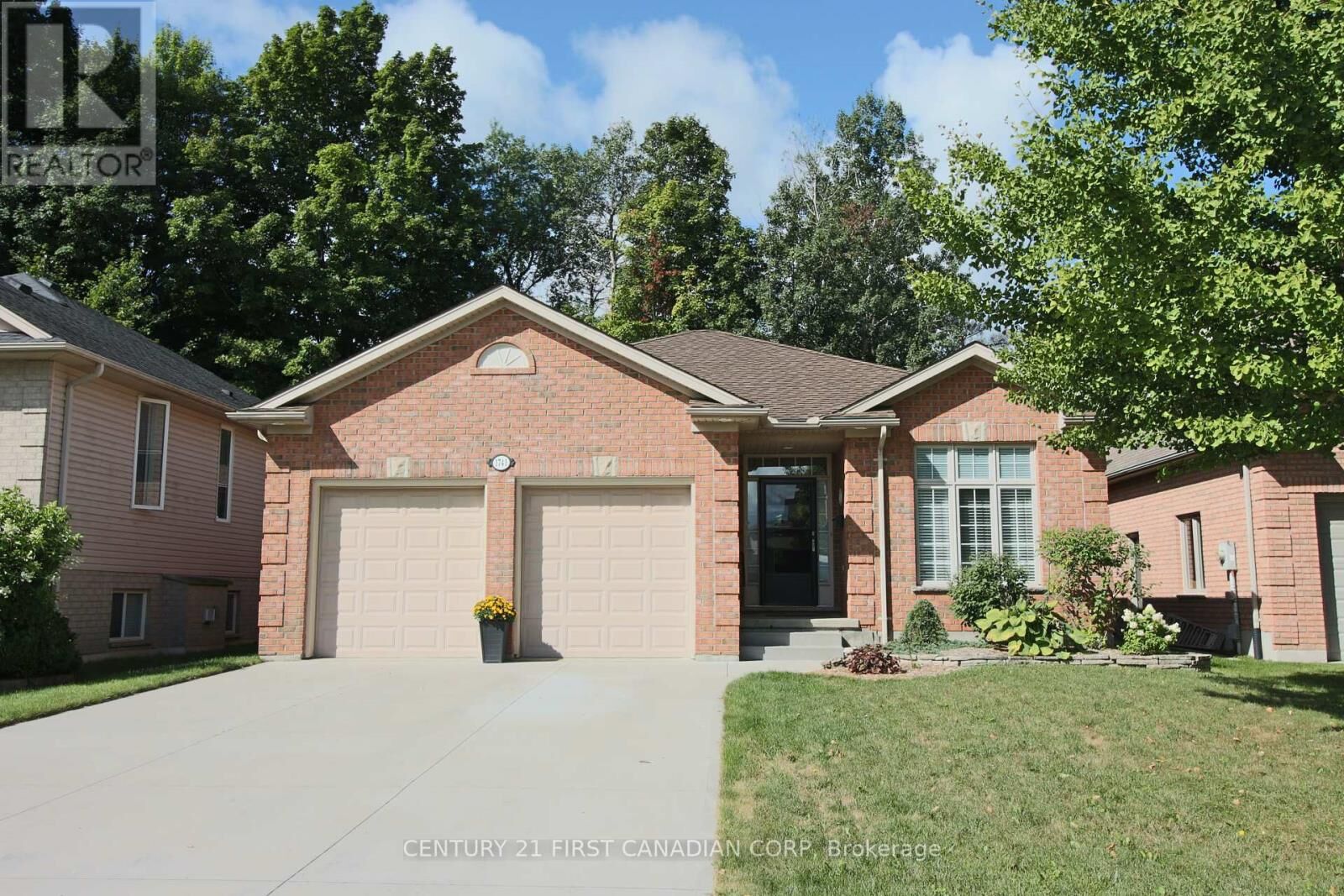 Property Photo:  1741 Estevan Road  ON N5X 2G8 