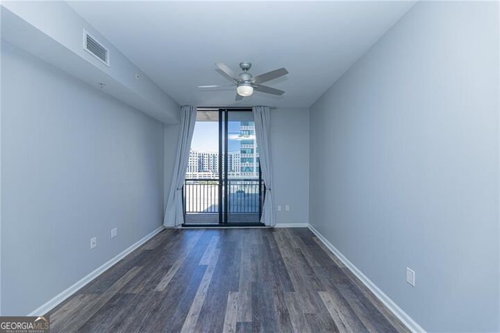 Property Photo:  3040 Peachtree Road NW 613  GA 30305 