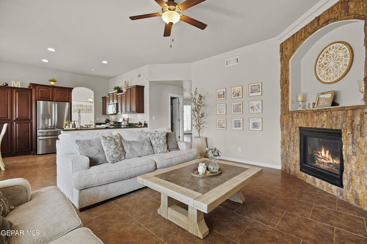 Property Photo:  5416 Pedro Lucero Drive  TX 79934 