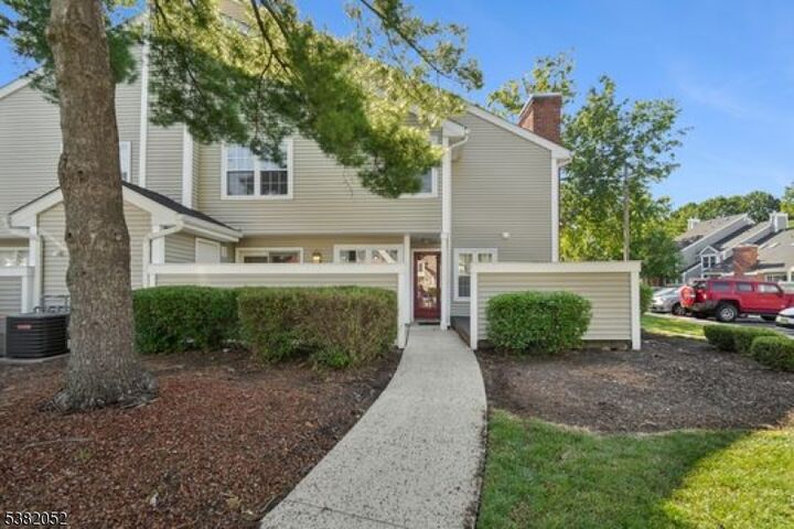 Property Photo:  151 Country Club-5  NJ 07083 