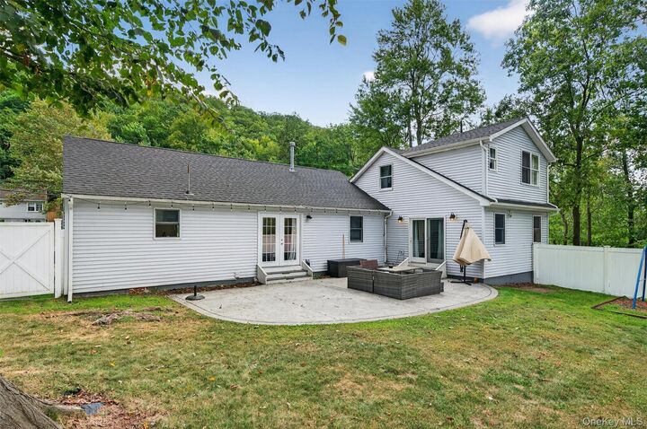 Property Photo:  3 Birchwood Drive  NY 10930 