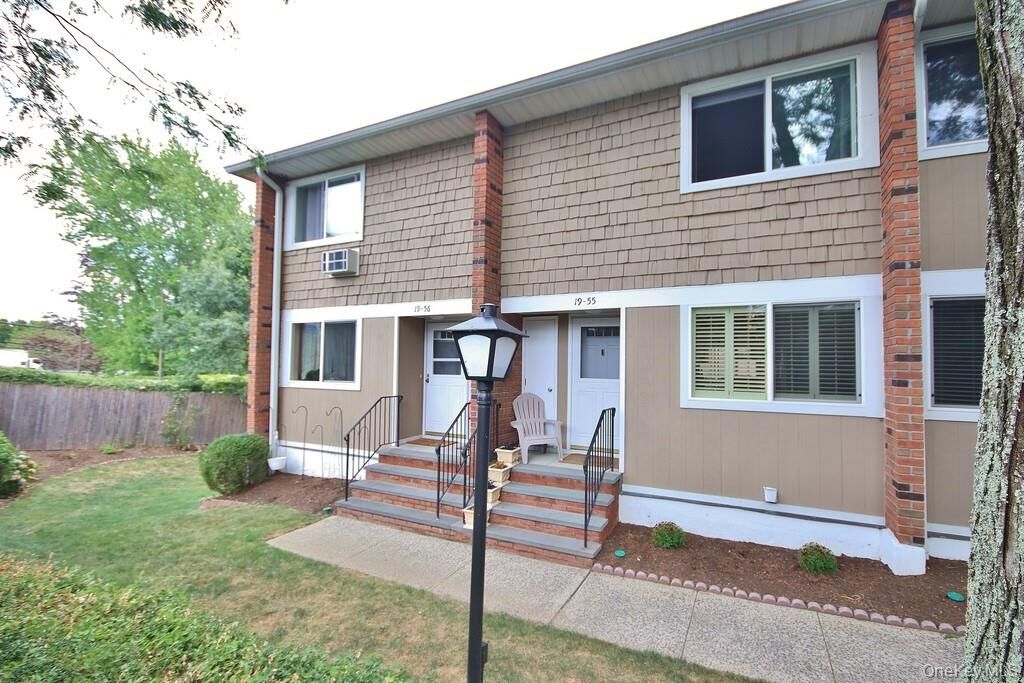 Property Photo:  19 Lincoln Place 55  NY 10562 