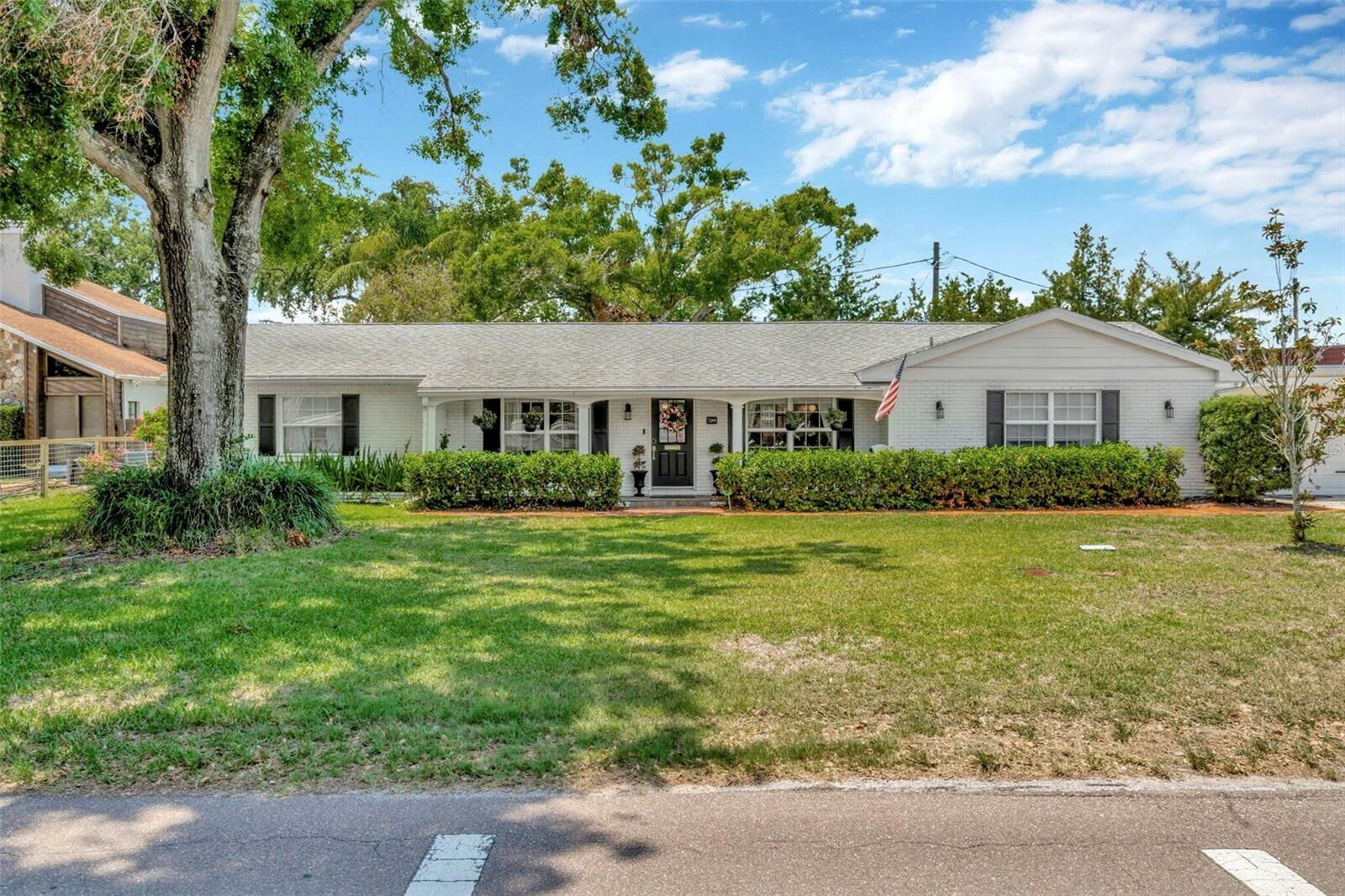 Property Photo:  709 S Himes Avenue  FL 33609 