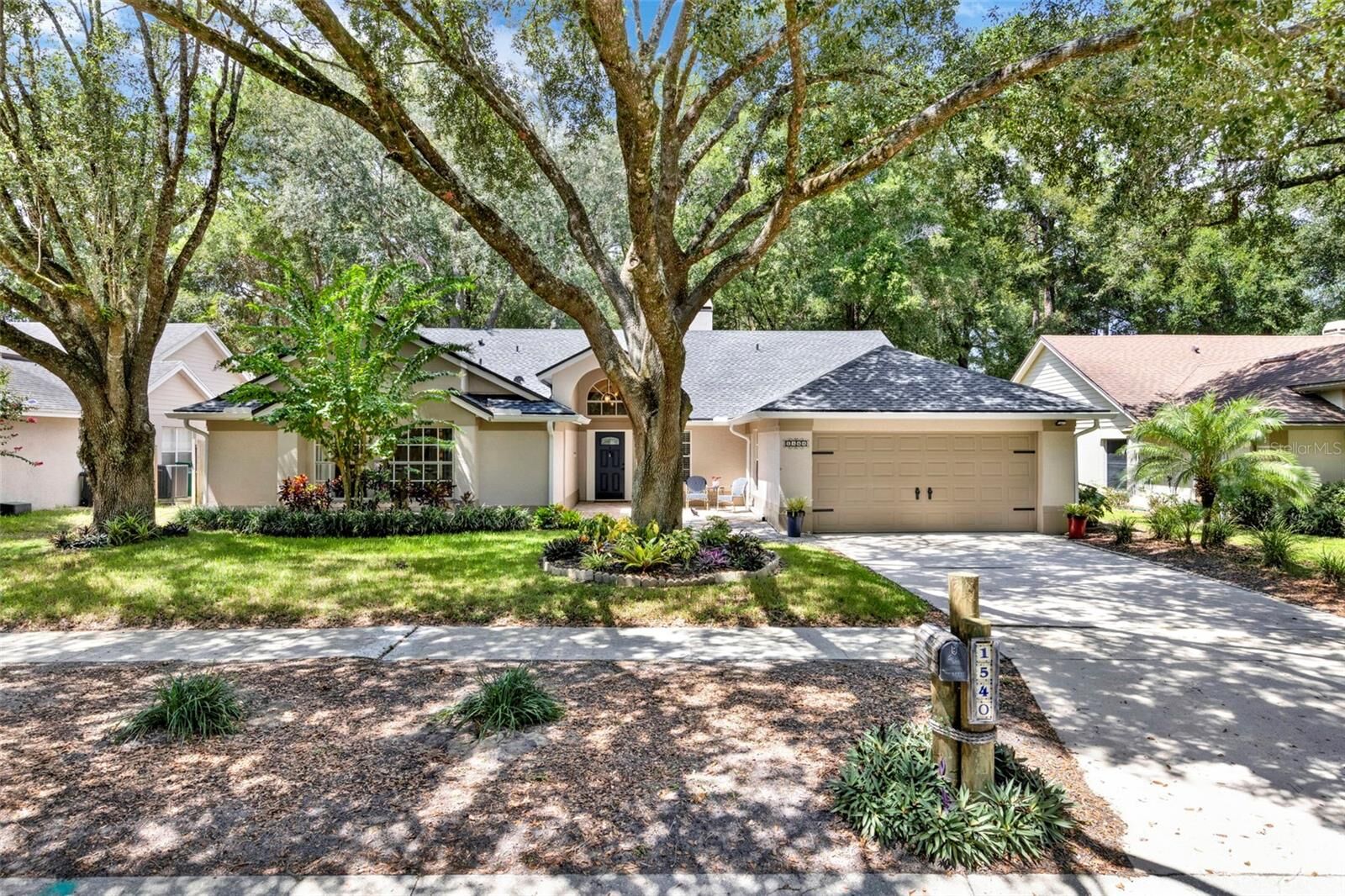 Property Photo:  1540 Bent Oaks Boulevard  FL 32724 