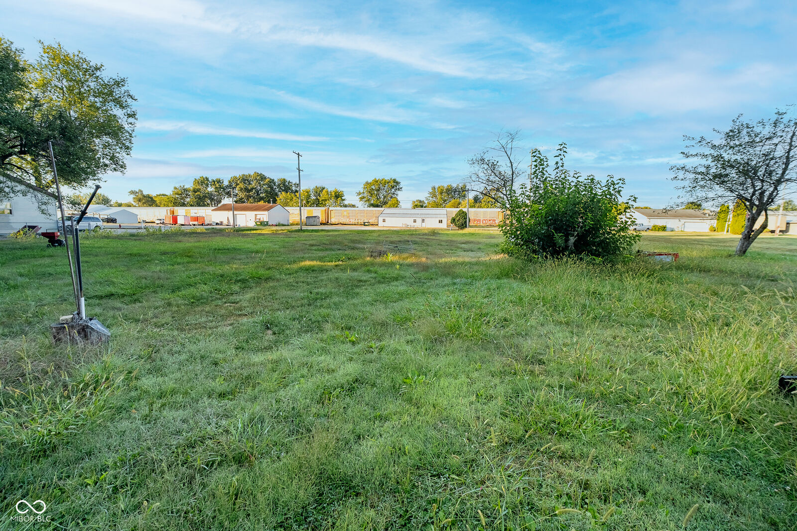 Property Photo:  409 W Elm Street  IN 46147 