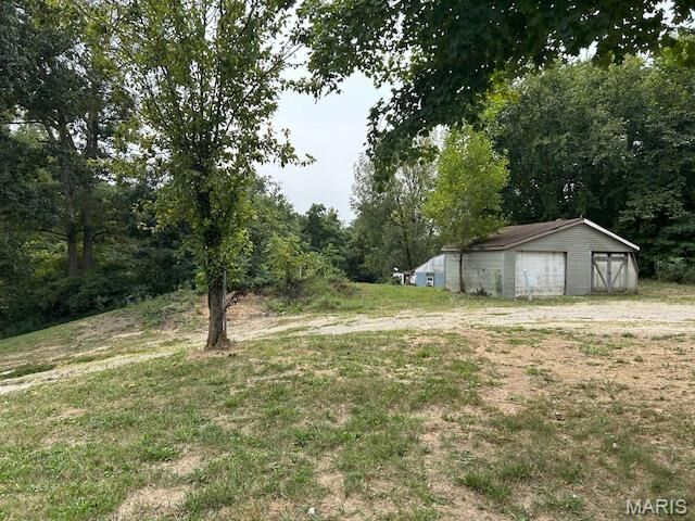 Property Photo:  33391 Crystal Lake Road  IL 62052 