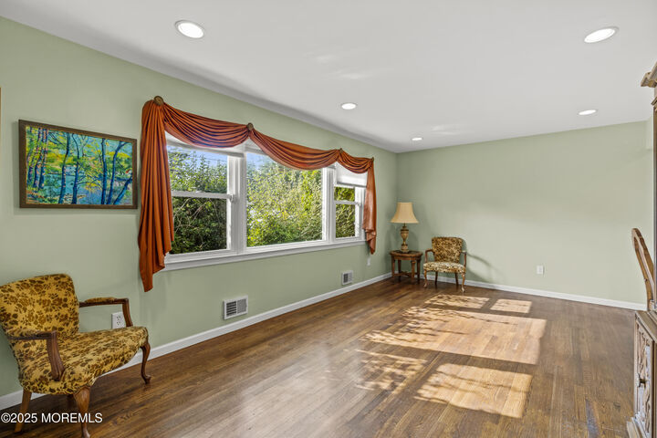 Property Photo: 20 Valley Vale Drive NJ 08857
