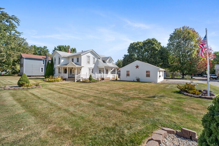 Property Photo:  1115 Cooper Street  MI 49202 