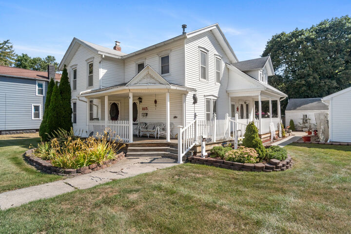 Property Photo: 1115 Cooper Street MI 49202