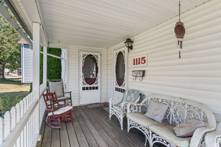 Property Photo:  1115 Cooper Street  MI 49202 