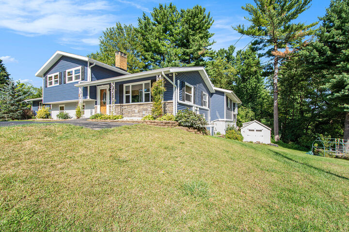 Property Photo: 1520 Lamphere Street MI 49242