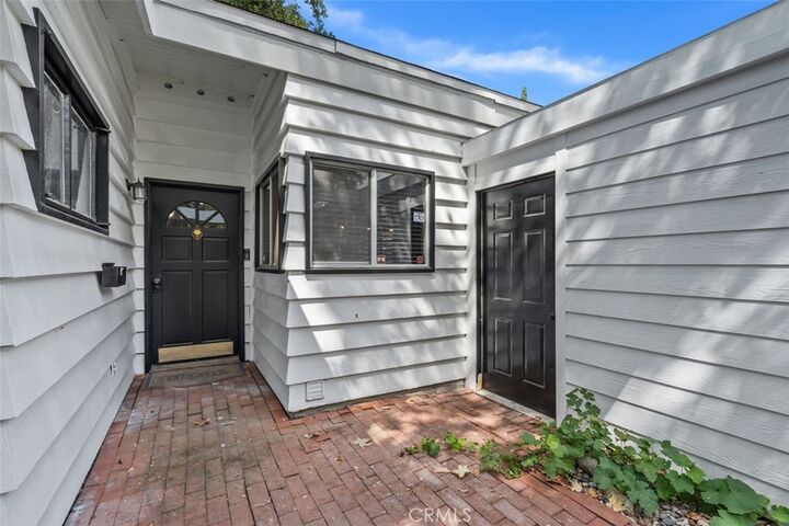 Property Photo: 143 N Garfield Place CA 91016