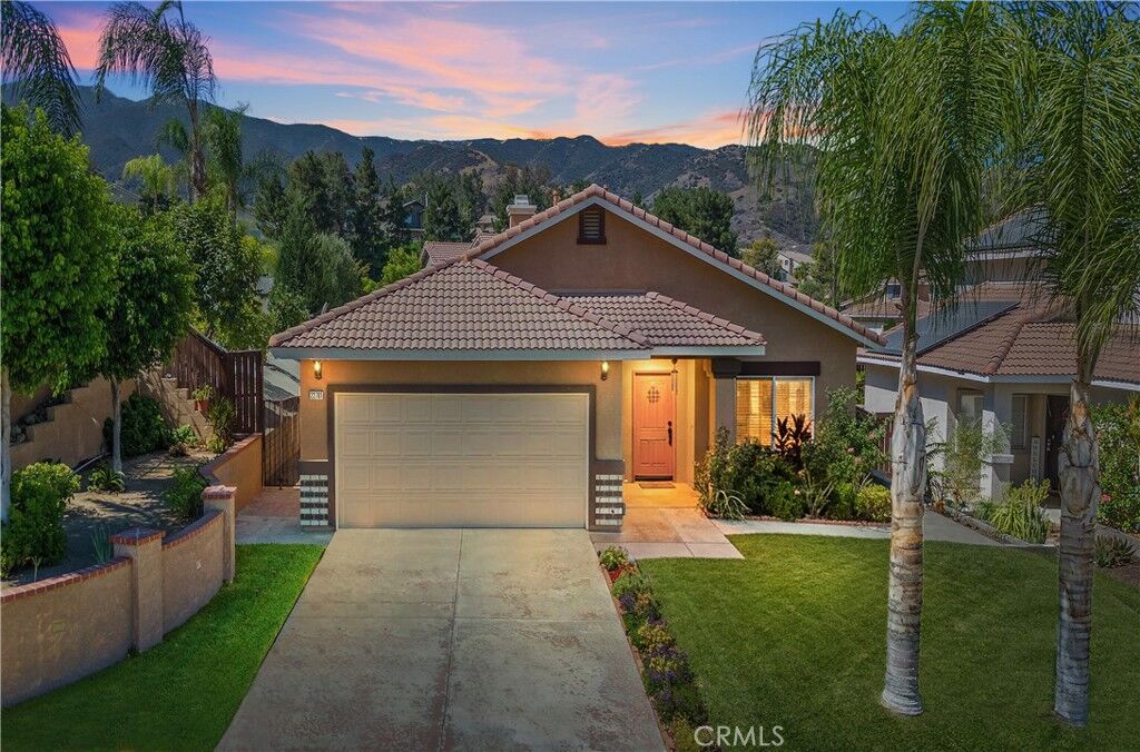 Property Photo:  22701 Hannah Court  CA 92883 