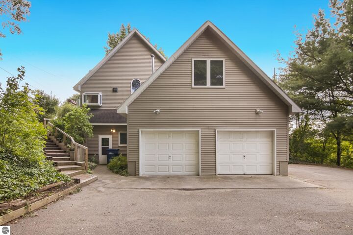 6232 Center Road  Traverse City MI 49686 photo
