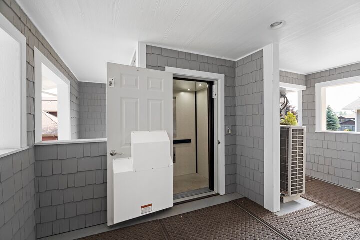 Property Photo:  2084 Marina Court  MT 59911 