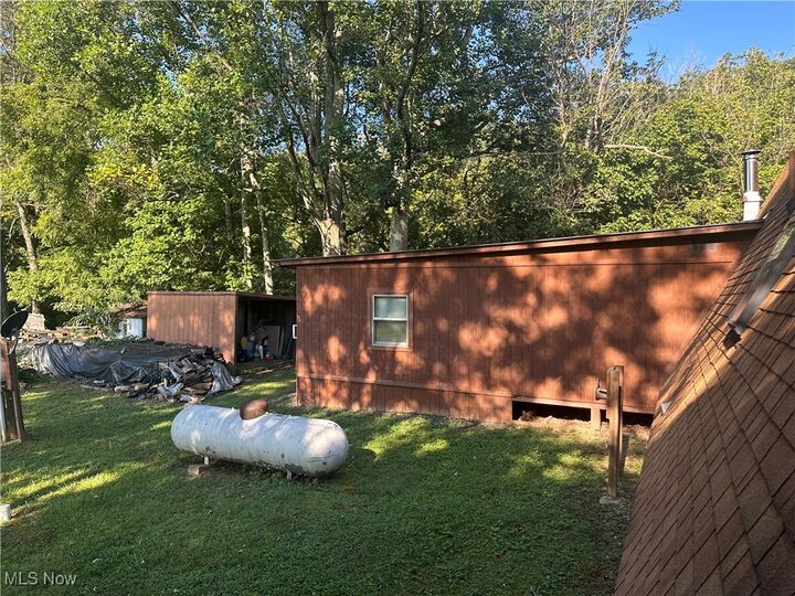 Property Photo:  1044 Staunton Turnpike  WV 26161 