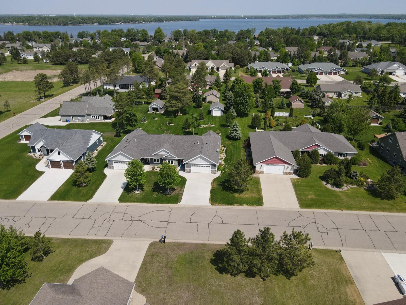 Property Photo:  910 Lake Forest Circle  MN 56501 
