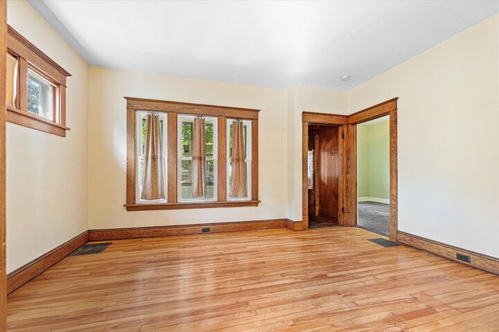 Property Photo:  1066 22nd Avenue SE  MN 55414 