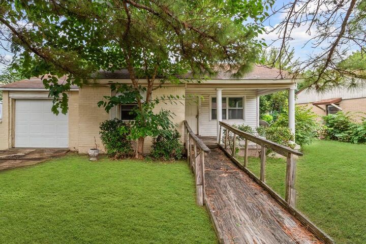 2902 Nicholson Drive  Dallas TX 75224 photo